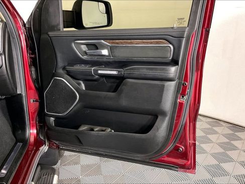 Used 2019 RAM 1500 Laramie AWD/4WD image 22
