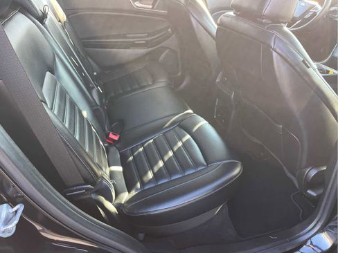 Used 2022 Ford Edge SEL w/ Convenience Package image 17