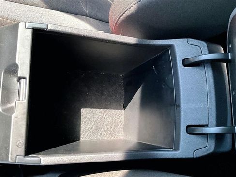Used 2025 Kia K4 FWD image 33