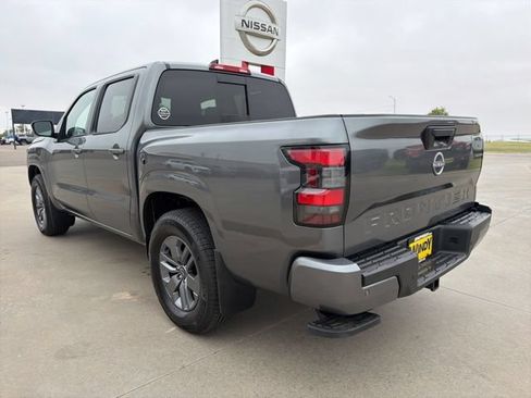 Used 2026 Nissan Frontier SV w/ All-Weather Content Package RWD image 5