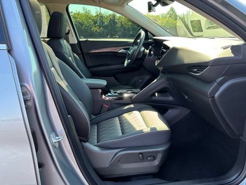 Used 2023 Buick Envision Avenir AWD/4WD image 25