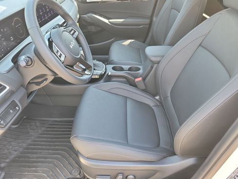 New 2026 Kia Seltos EX image 3