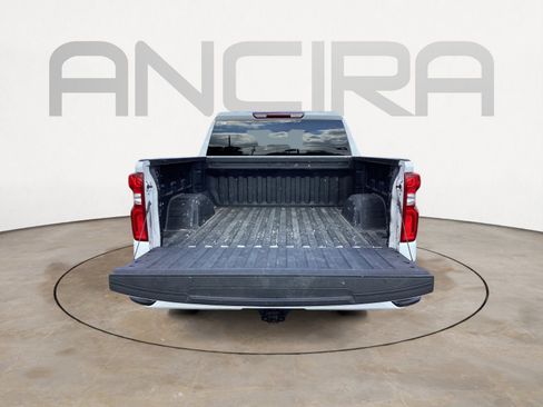 Used 2023 Chevrolet Silverado 1500 RST AWD/4WD image 16