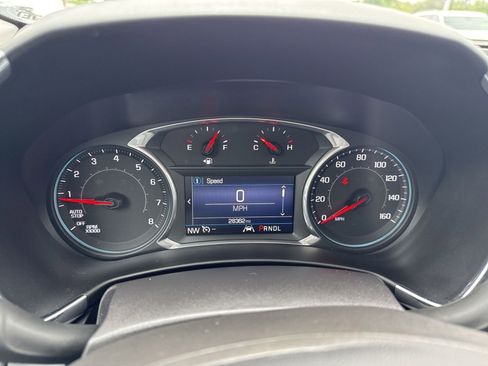 Used 2020 Chevrolet Equinox LT w/ Midnight Edition FWD image 17