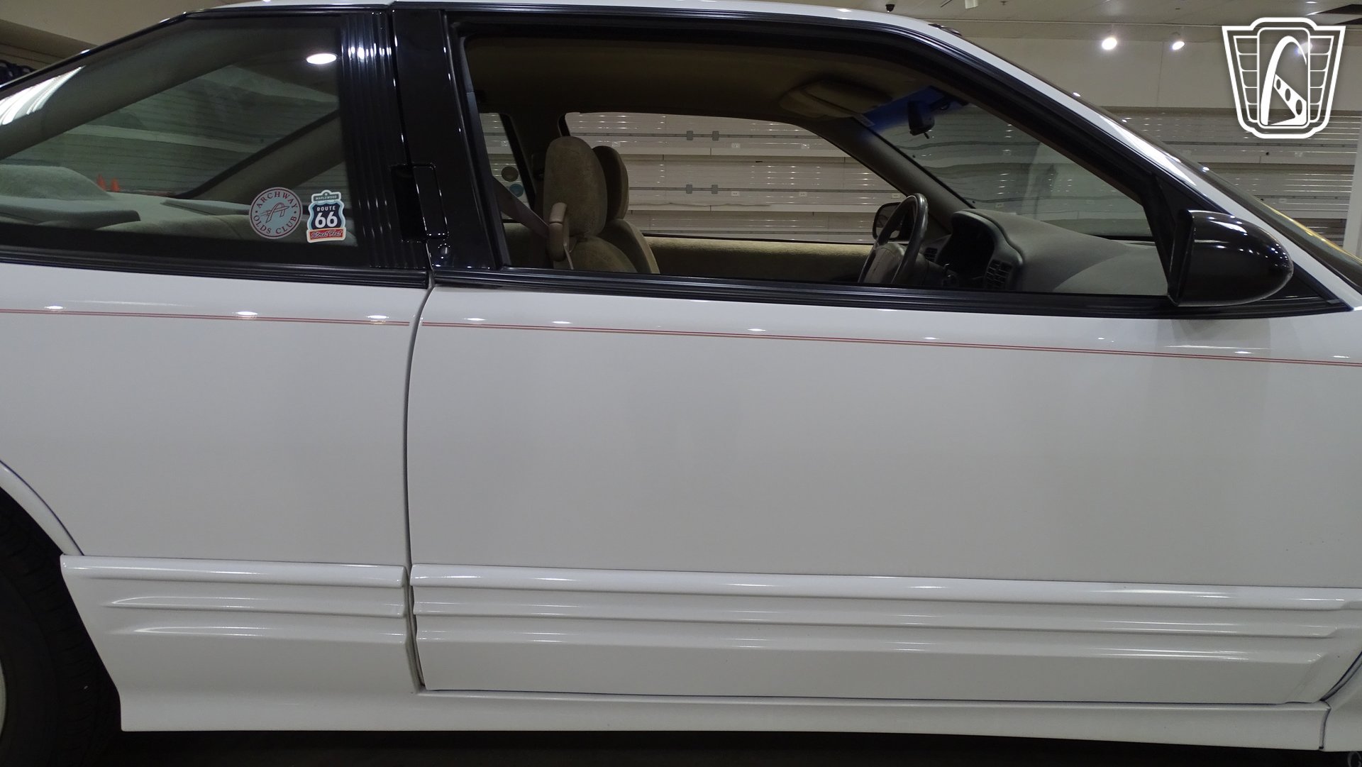 Used 1997 Oldsmobile Cutlass Supreme SL FWD image 33
