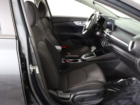 Used 2024 Kia Forte LXS FWD image 29