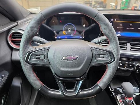 New 2026 Chevrolet Trax RS w/ Sunroof Package FWD image 15