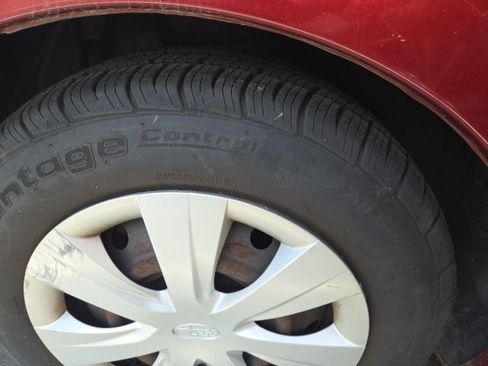 Used 2012 Subaru Impreza 2.0i image 10