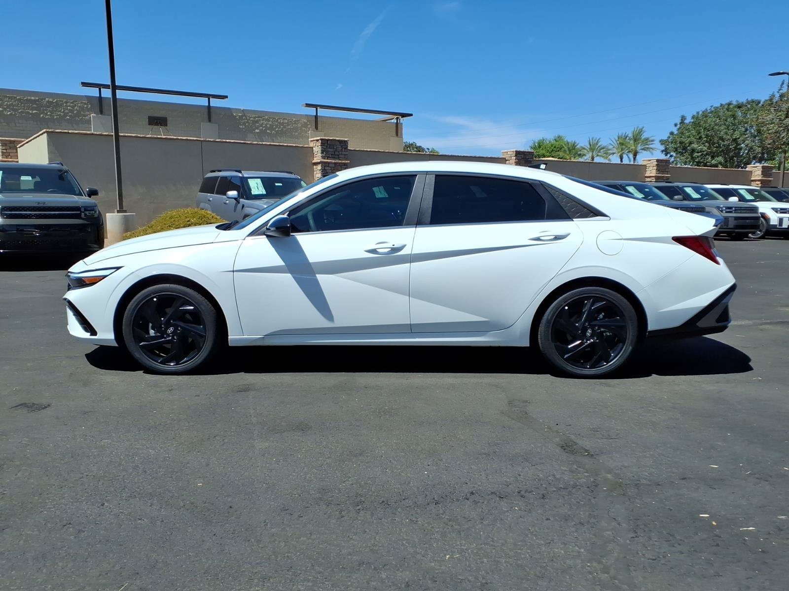 New 2026 Hyundai Elantra SEL Sport Premium FWD image 3