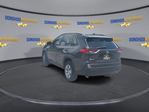 Used 2019 Toyota RAV4 LE FWD image 10