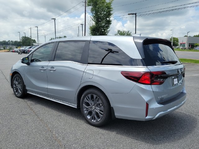 New 2026 Honda Odyssey Touring image 6