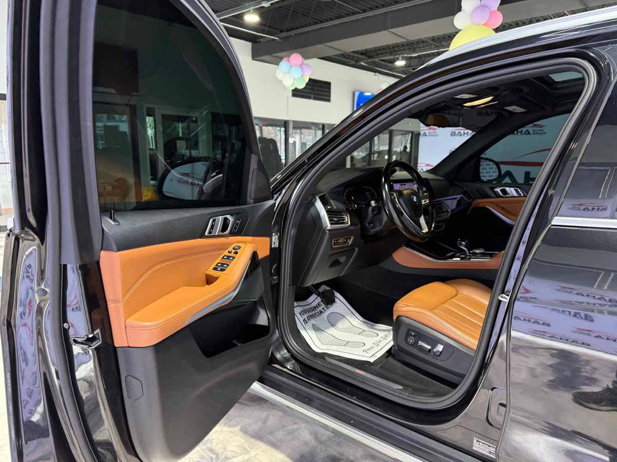 Used 2019 BMW X5 xDrive40i AWD/4WD image 16