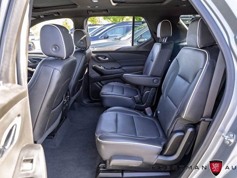 Used 2023 Chevrolet Traverse Premier AWD/4WD image 43