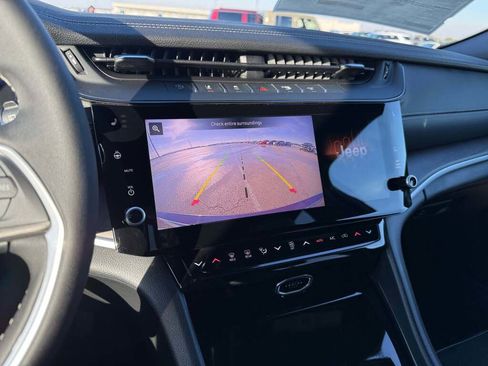 New 2026 Jeep Grand Cherokee Altitude image 34