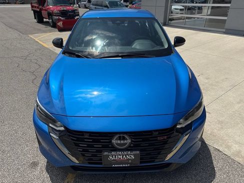 Used 2025 Nissan Sentra SR FWD image 13