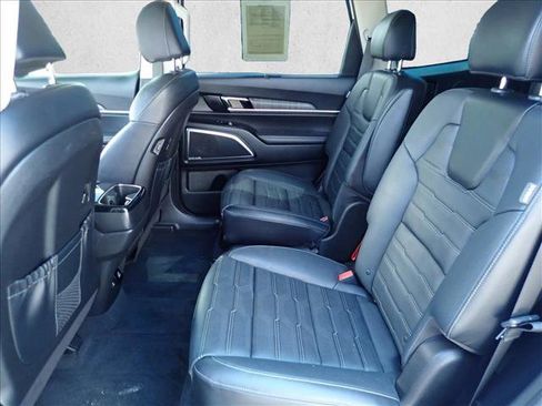 Used 2024 Kia Telluride SX Prestige AWD/4WD image 8