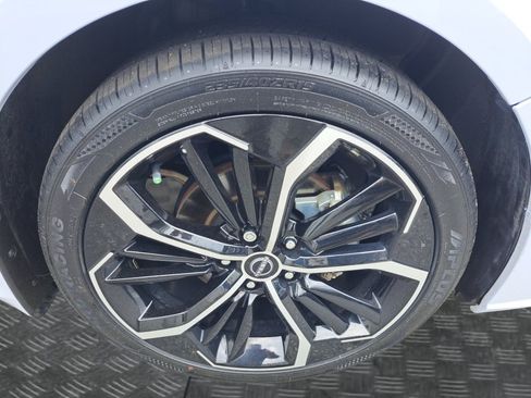 Used 2023 Nissan Altima 2.5 SR FWD image 21