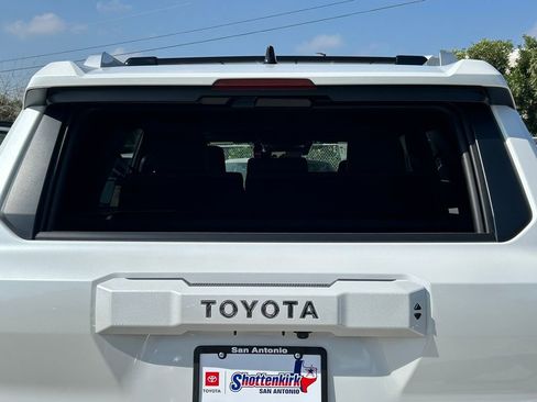 New 2026 Toyota 4Runner Limited image 16