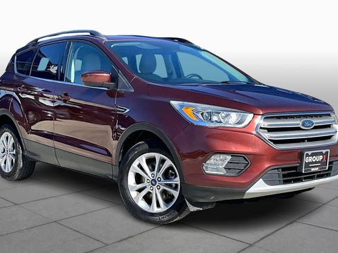 Used 2018 Ford Escape SEL image 2