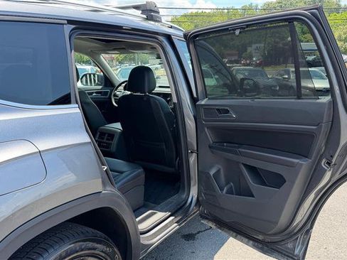 Used 2018 Volkswagen Atlas SEL AWD/4WD image 38