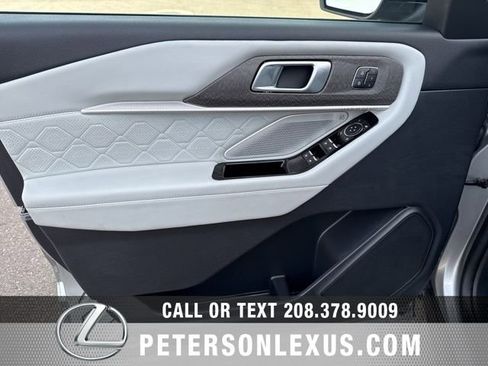 Used 2025 Ford Explorer Platinum w/ Ultimate Package image 24