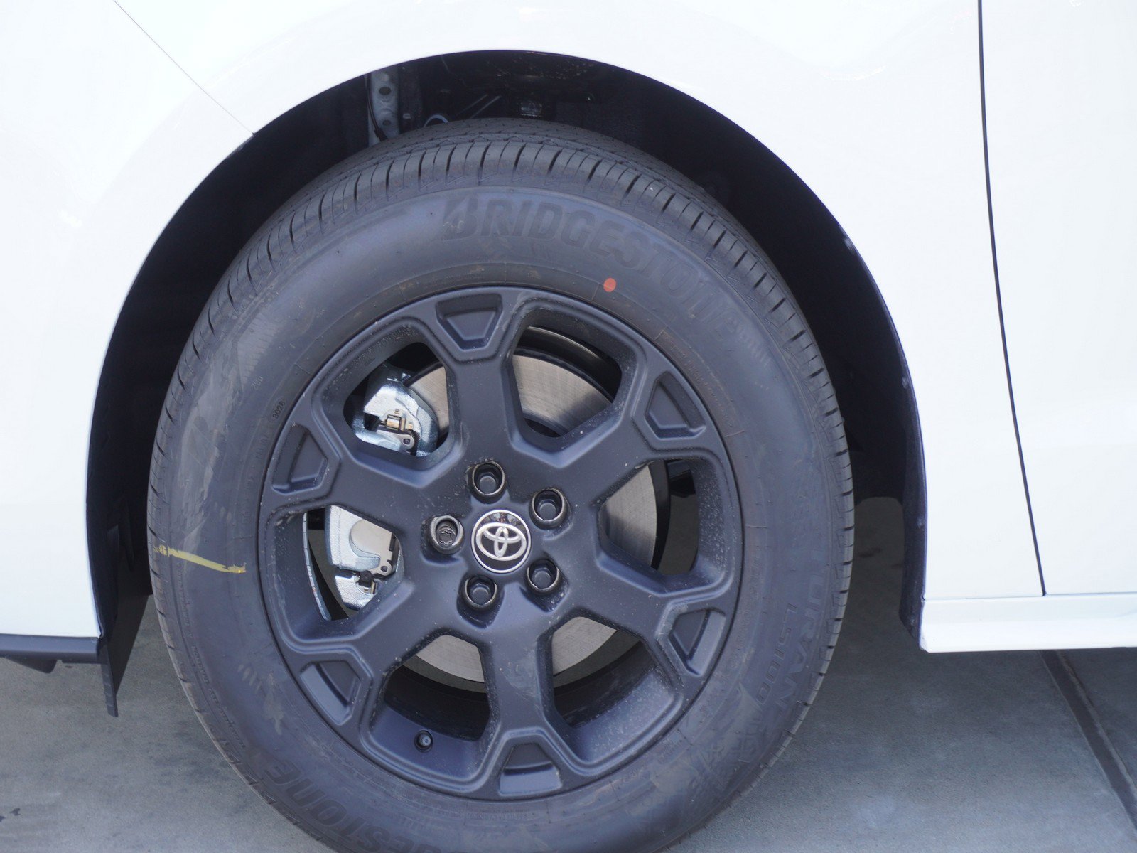 New 2026 Toyota Sienna XLE Woodland Edition AWD/4WD image 7