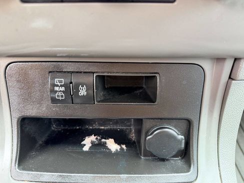 Used 2014 Chevrolet Traverse LS image 20