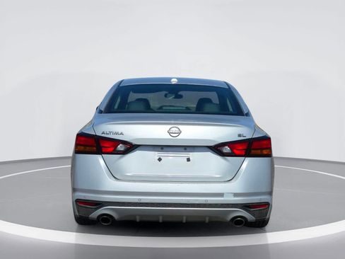 Used 2023 Nissan Altima 2.5 SL FWD image 5