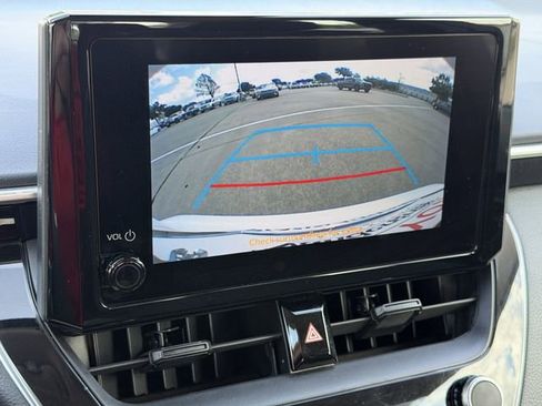 Used 2024 Toyota Corolla LE image 18