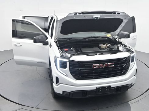 Used 2024 GMC Sierra 1500 Elevation AWD/4WD image 38