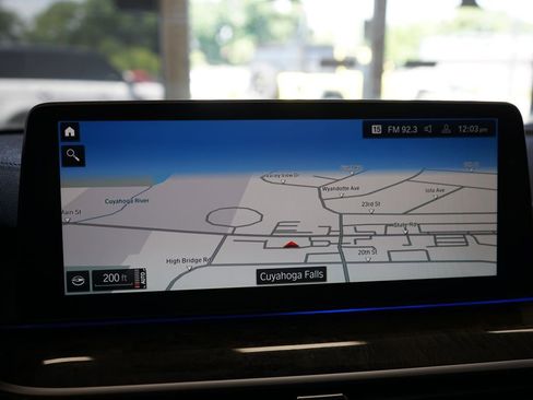 Used 2021 BMW M550i xDrive w/ Executive Package AWD/4WD image 8