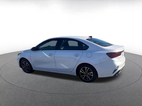 Used 2023 Kia Forte LXS image 10