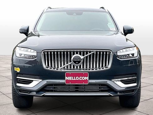 Used 2022 Volvo XC90 T8 Inscription Expression w/ Advanced Package image 3