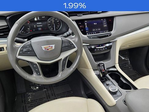 Used 2023 Cadillac XT5 Premium Luxury FWD image 17