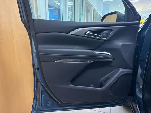 New 2026 Chevrolet Traverse LT w/ Sun and Wheel Package image 8