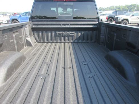 New 2026 GMC Sierra 3500 AT4 AWD/4WD image 9