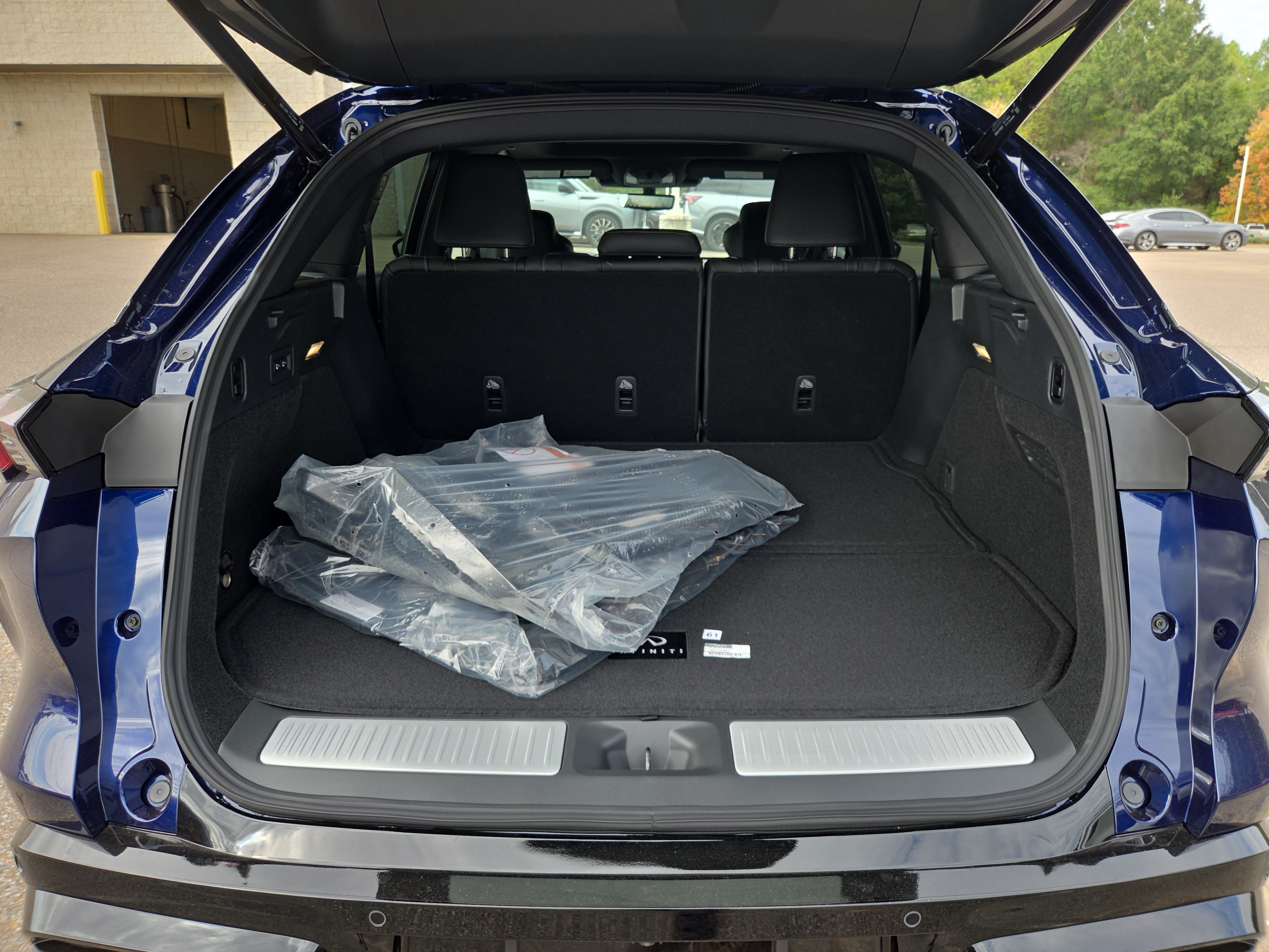 New 2027 INFINITI QX65 Autograph w/ Cargo Package AWD/4WD image 8