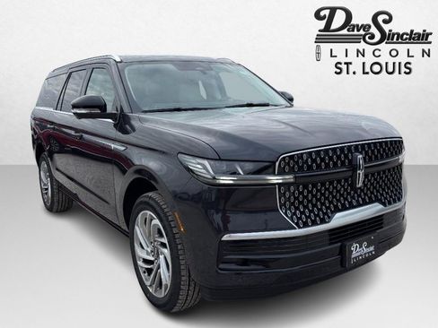 New 2026 Lincoln Navigator L Reserve image 3