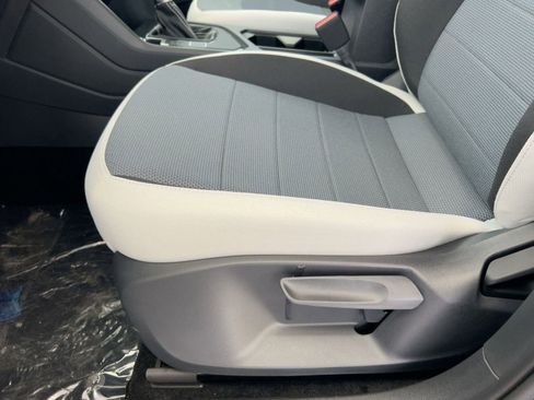 New 2026 Volkswagen Taos S image 14