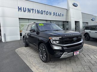 Used 2025 Ford Expedition Max Platinum w/ Platinum Ultimate Package AWD/4WD video 1