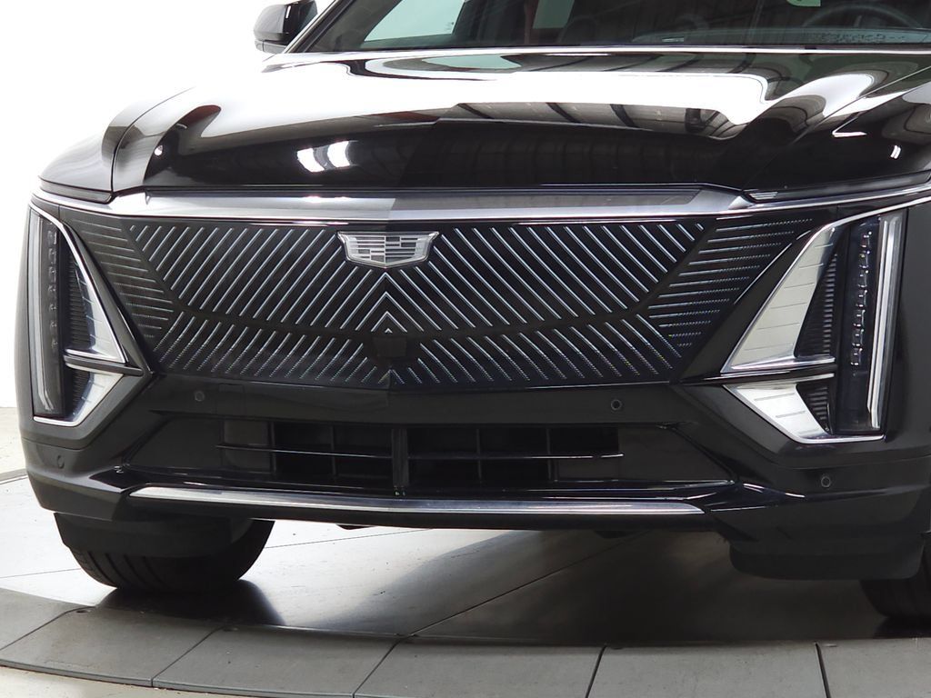 Certified 2024 Cadillac Lyriq Tech AWD/4WD image 15
