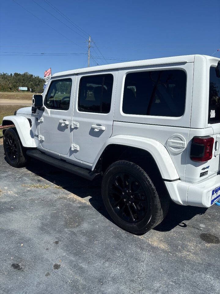 Used 2021 Jeep Wrangler Unlimited Sahara AWD/4WD image 4