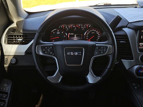Used 2016 GMC Yukon XL SLT w/ Open Road Package image 15