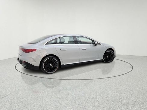 Used 2025 Mercedes-Benz EQE 500 4MATIC Sedan image 8