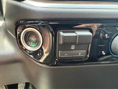 Used 2025 Chevrolet Silverado 1500 RST w/ Redline Edition AWD/4WD image 25