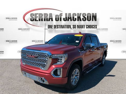 Used 2019 GMC Sierra 1500 Denali w/ Driver Alert Package II AWD/4WD image 4