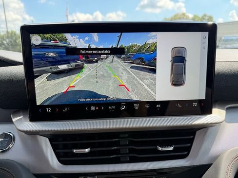 New 2025 Ford Explorer Active image 19