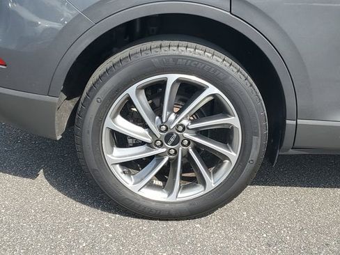 Certified 2023 Lincoln Corsair AWD w/ Equipment Group 101A image 5