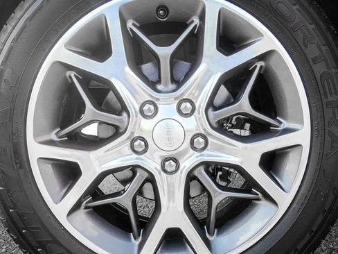 Used 2019 Jeep Grand Cherokee Limited image 39