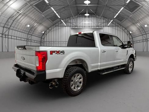 Used 2019 Ford F250 Lariat w/ Chrome Package AWD/4WD image 6